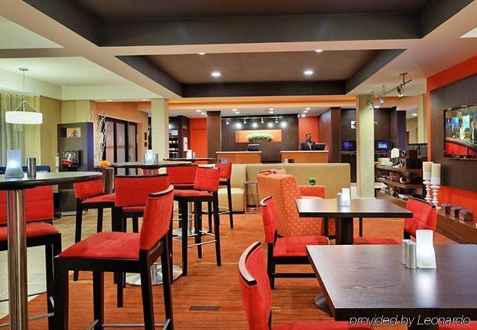 Courtyard Tallahassee North/I-10 Capital Circle Restaurang bild